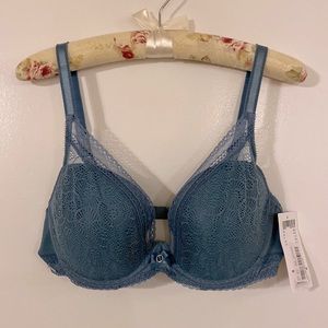 Chantelle Festivite Lace Plunge Bra NWT.